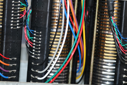 一種結構簡單合理、適用范圍廣的氣電滑環